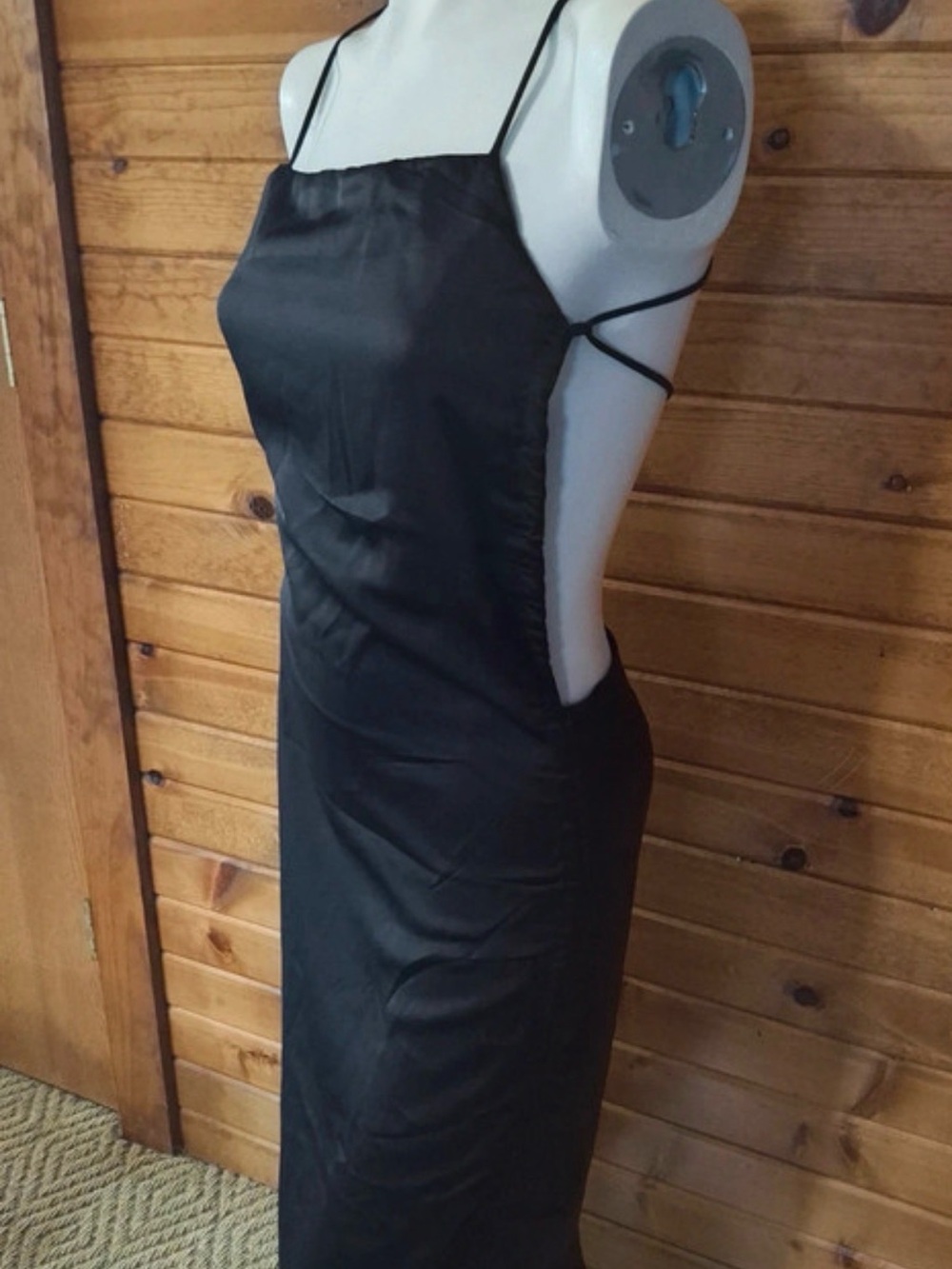 Elegant Black Backless Slip Dress with Strappy Detail